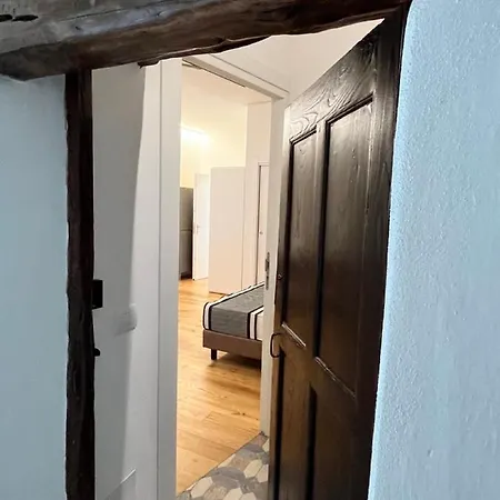 ゲストハウス Dimora Elle 4*