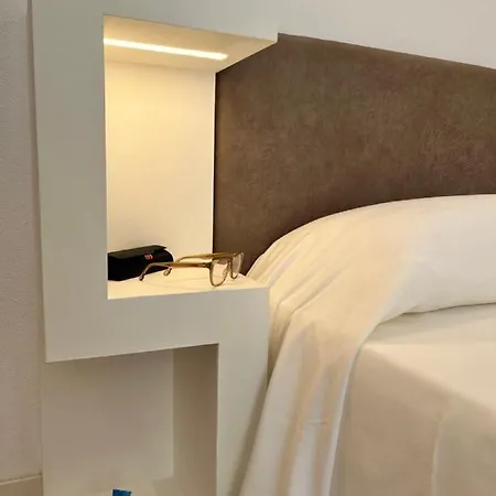 Guest house Dimora Elle 4*