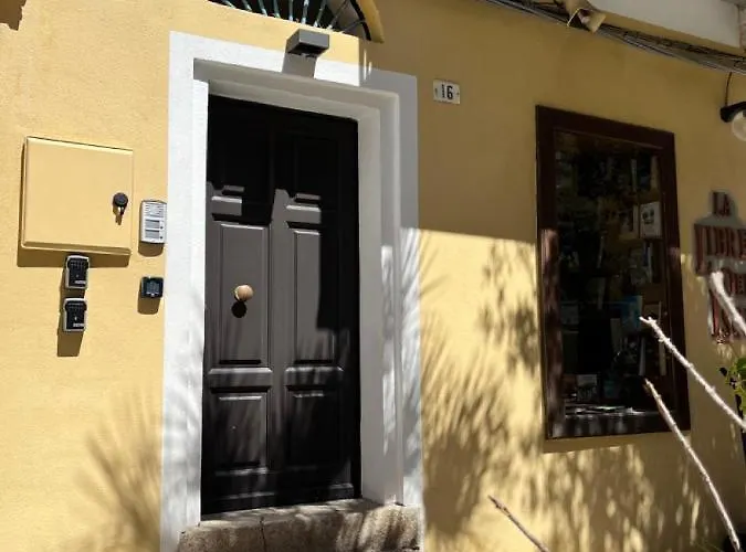 Gæstehus Dimora Elle 4*